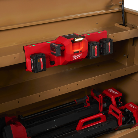 Chargeur multi-ports M12-18 GBC4 MILWAUKEE