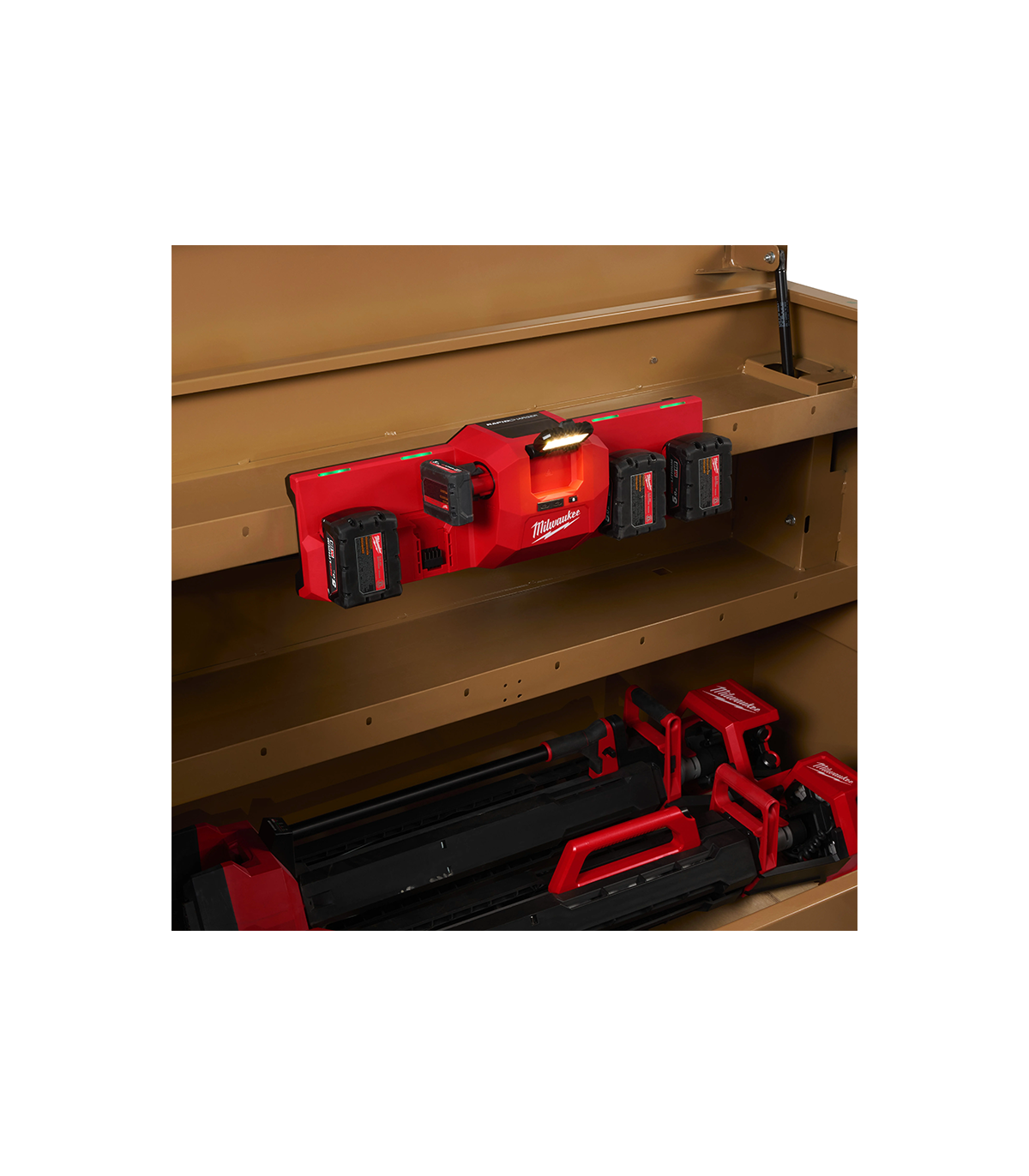 Chargeur multi-ports M12-18 GBC4 MILWAUKEE
