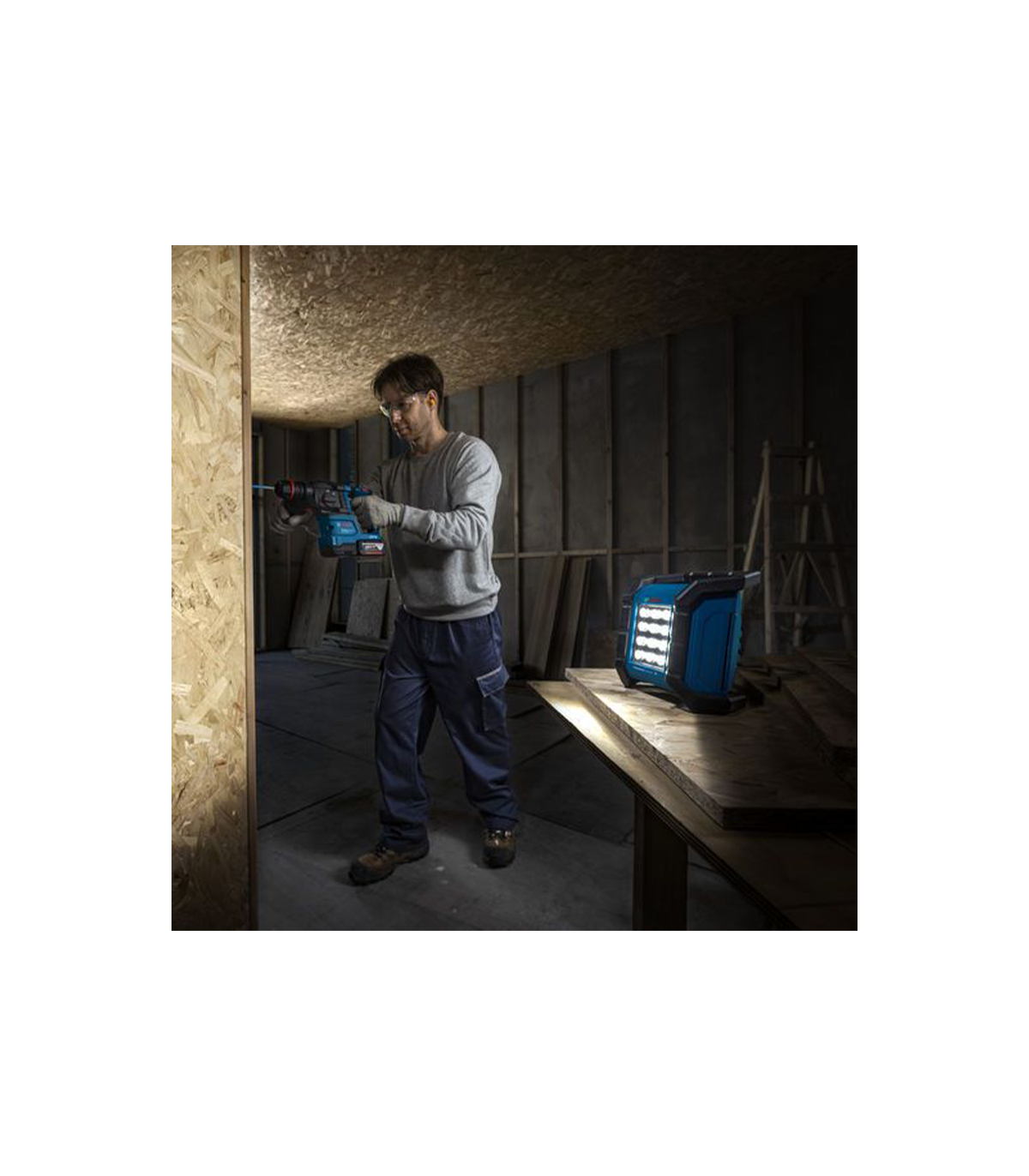 Projecteur de chantier GLI 18V-1500 BOSCH