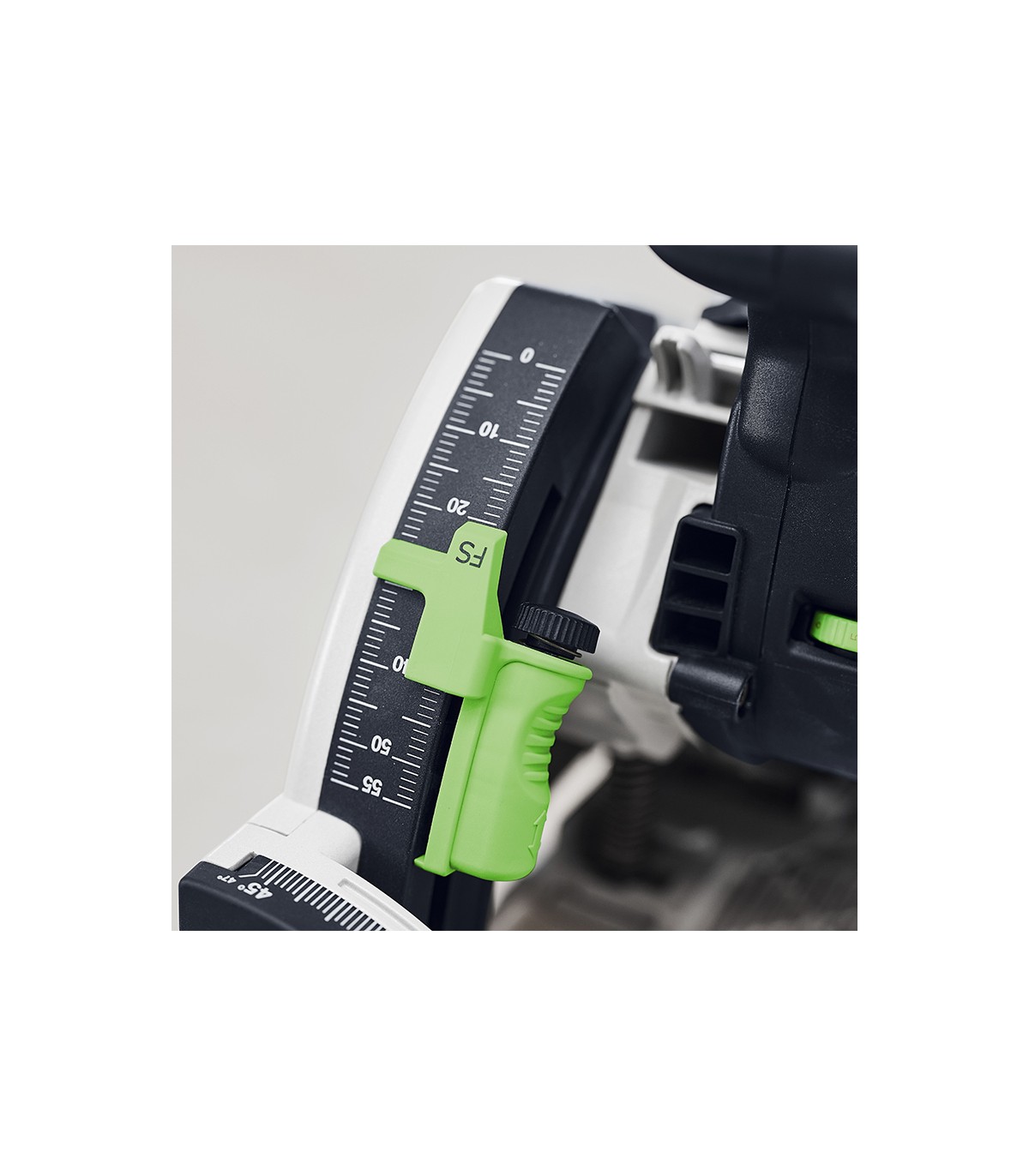 Scie circulaire plongeante Ø160 mm TSC 55 KSEB-Basic + 1 rail de guidage 1400 mm FESTOOL