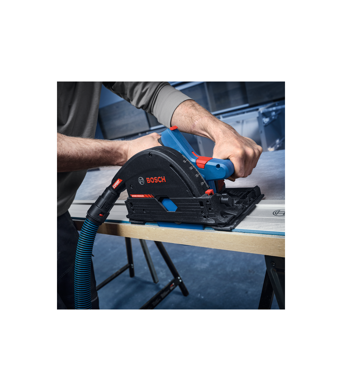 Scie plongeante EXPERT EXKT18V-52G BOSCH