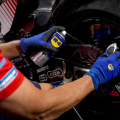 Lubrifiant chaîne moto conditions sèches 400ml SPECIALIST WD-40