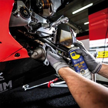 Graisse pour chaîne de moto conditions humides SPECIALIST WD-40