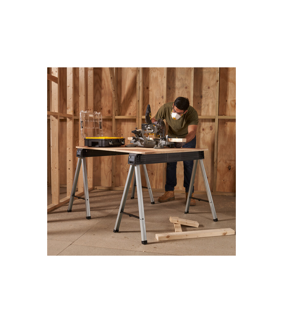 Lot de 2 tréteaux métalliques pliants 340kg STANLEY