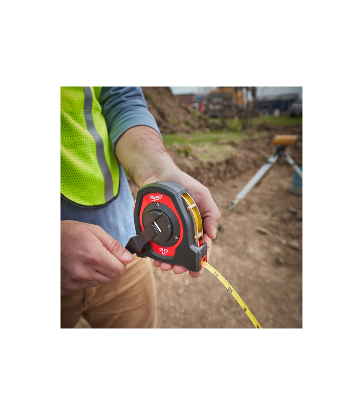 Mesure longue boitier fermé 30m MILWAUKEE