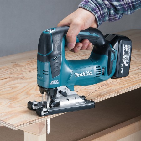 Scie sauteuse 18V DJV182ZJ Makita