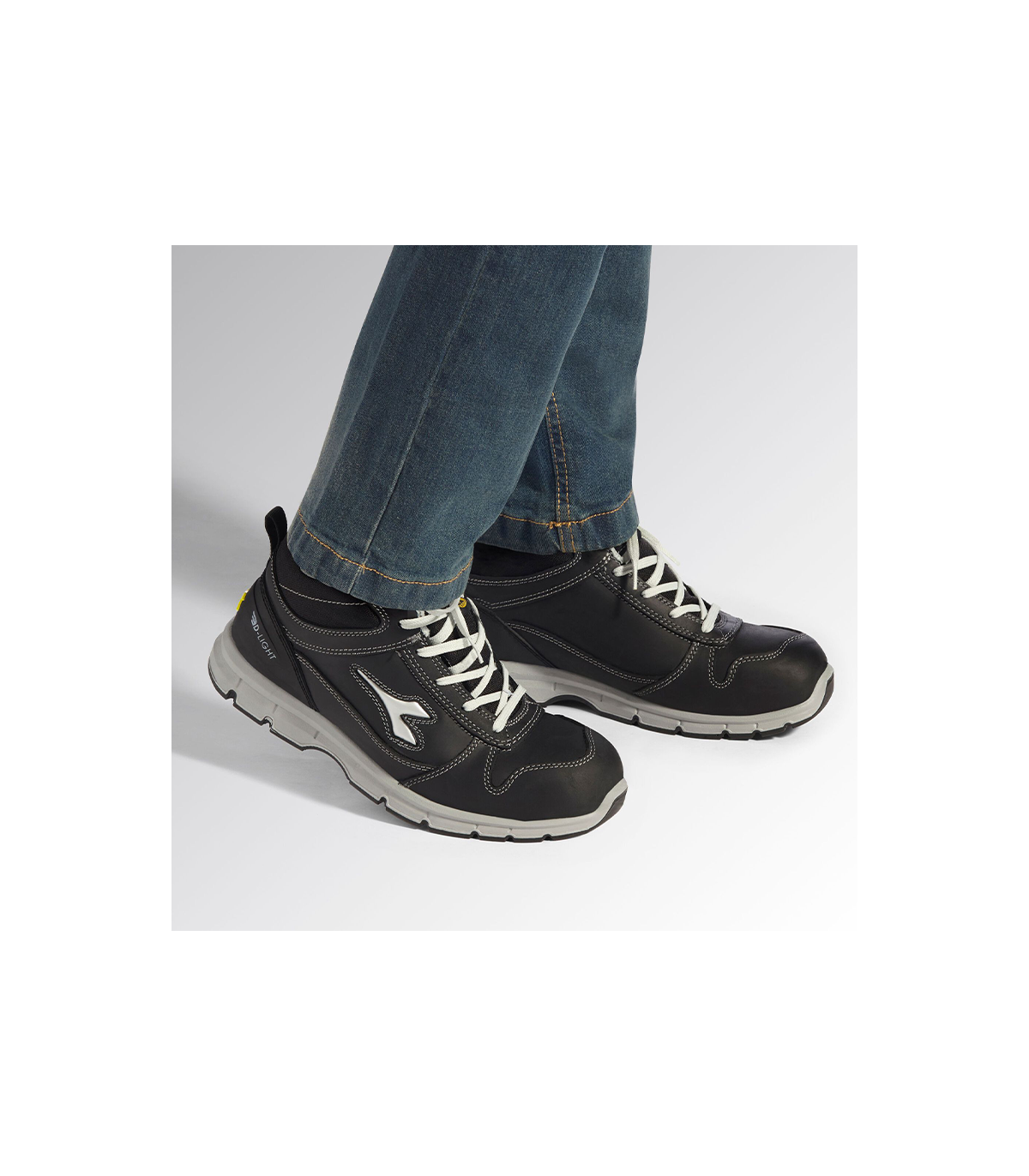 Chaussures de sécurité "RUN MID S3S FO SR ESD" DIADORA