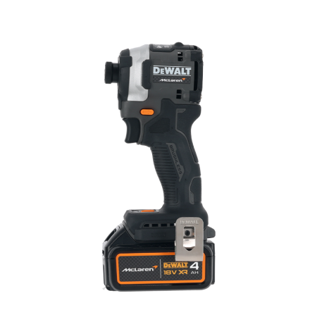 Visseuse à chocs DCF85MM2T-QW Édition Limitée McLaren + 2 batteries 18V 4 Ah + 1 Chargeur DCB1104-QW DEWALT