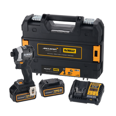 Visseuse à chocs DCF85MM2T-QW Édition Limitée McLaren + 2 batteries 18V 4 Ah + 1 Chargeur DCB1104-QW DEWALT