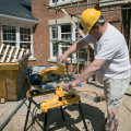 Scie sur table et à onglets retournable DW743N-QS Ø250 mm DEWALT