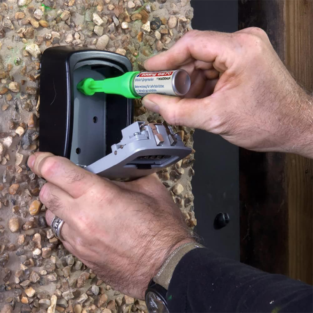 Marqueur spray pour zones inaccessibles 8870 EDDING