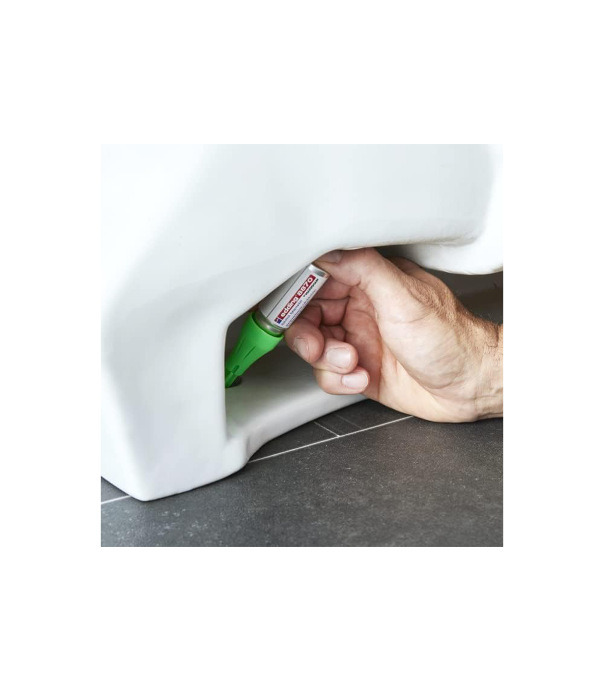 Marqueur spray pour zones inaccessibles 8870 EDDING