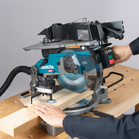 Scie à onglet radiale et délignage 40V Ø216mm LH001GZ MAKITA