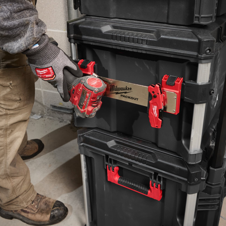 Clip de ceinture latéral magnétique Packout MILWAUKEE